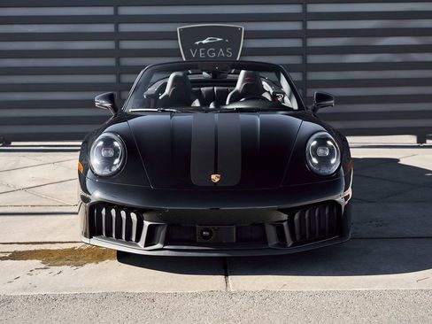 Used 2026 Porsche 911 Carrera GTS w/ Premium Package RWD image 15