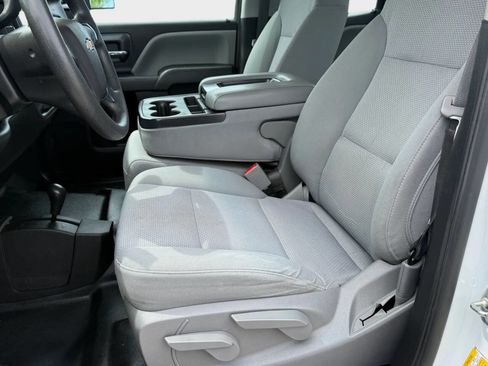 Used 2019 Chevrolet Silverado 2500 W/T AWD/4WD image 7