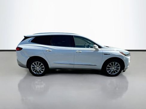 Used 2019 Buick Enclave Essence AWD/4WD image 5