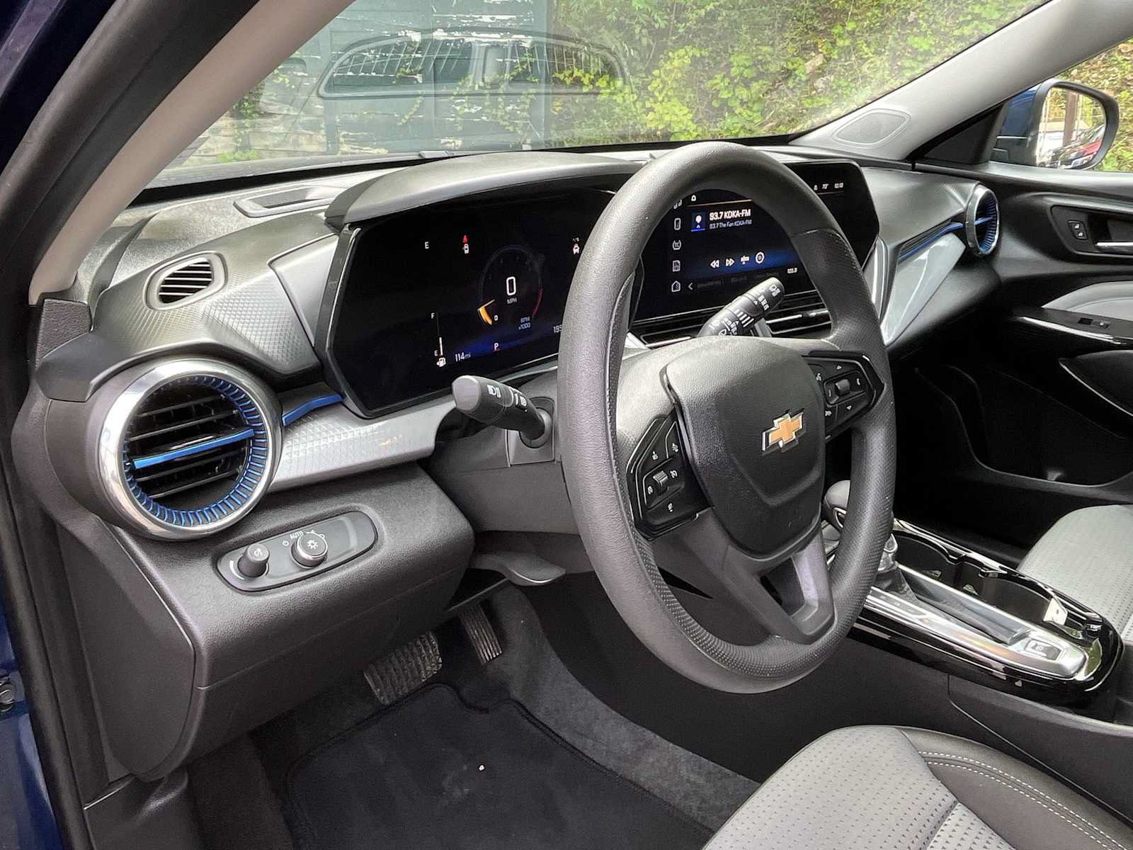 Certified 2024 Chevrolet Trax LT FWD image 10