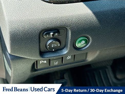 Used 2019 Honda Pilot Touring image 11
