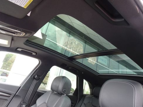 Used 2018 Audi SQ5 Prestige AWD/4WD image 11