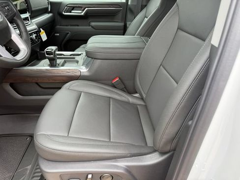 New 2026 GMC Sierra 1500 SLT AWD/4WD image 17