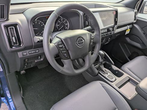 New 2026 Nissan Frontier SV w/ SV Convenience Package AWD/4WD image 9
