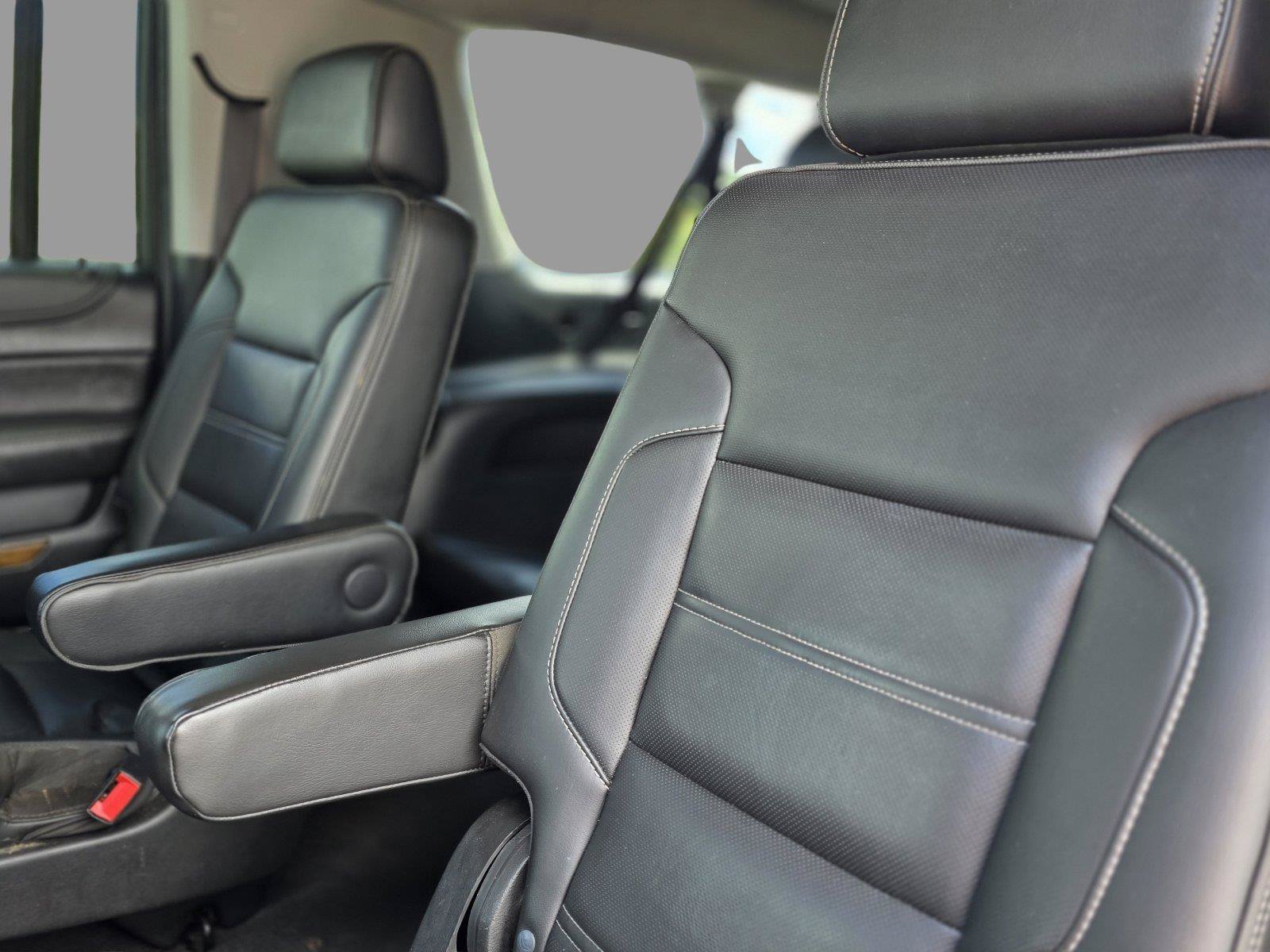 Used 2020 GMC Yukon XL Denali AWD/4WD image 27
