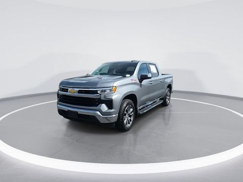Used 2023 Chevrolet Silverado 1500 LT AWD/4WD image 4