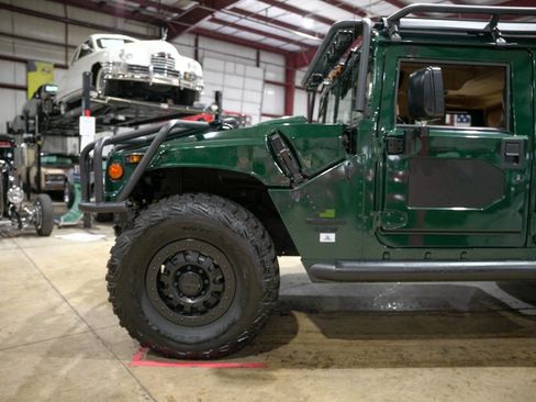 Used 1998 HUMMER H1 4-Door Hard Top image 3