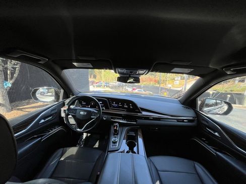 Used 2021 Cadillac Escalade Luxury image 35