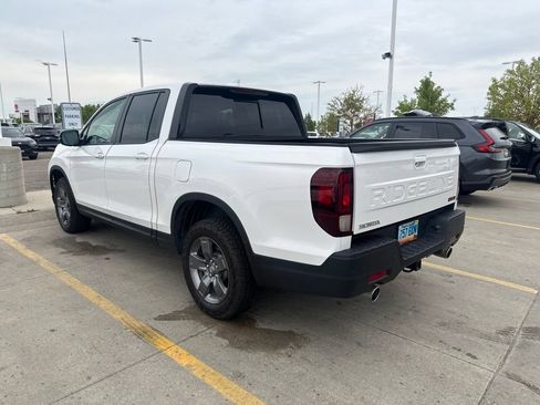 Used 2025 Honda Ridgeline TrailSport image 6