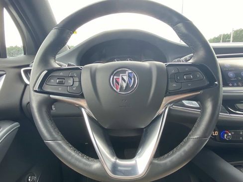 Used 2022 Buick Enclave Essence w/ Sport Touring Edition image 27