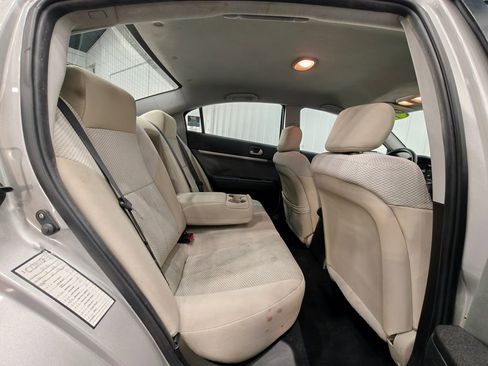 Used 2011 Mitsubishi Galant FWD image 19