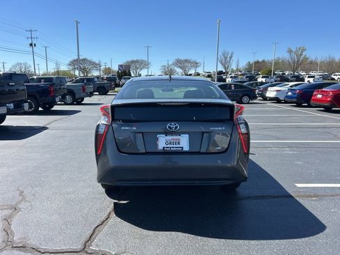 Used 2016 Toyota Prius Four image 14