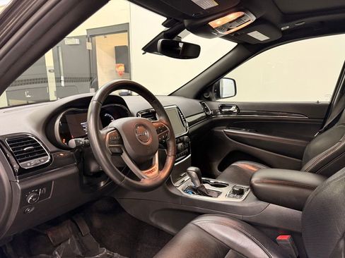 Used 2019 Jeep Grand Cherokee Trailhawk w/ Trailhawk Luxury Group image 12