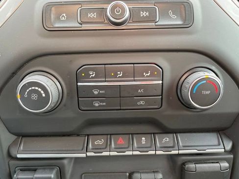 Certified 2022 Chevrolet Silverado 2500 Custom w/ Gooseneck/5TH Wheel Package image 6