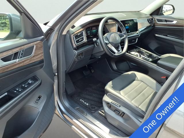 Used 2025 Volkswagen Atlas SEL AWD/4WD image 10