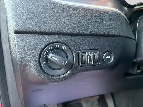 Used 2021 Dodge Charger SXT w/ Blacktop Package AWD/4WD image 21