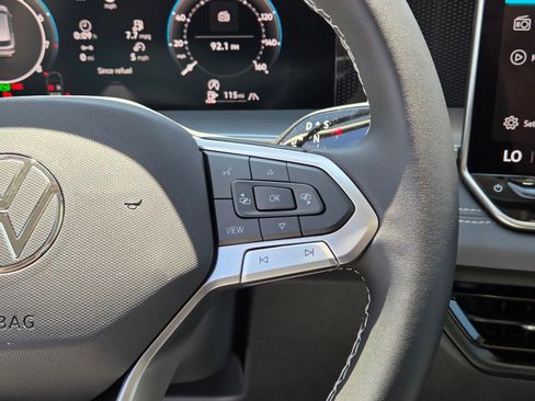 New 2026 Volkswagen Tiguan SE AWD/4WD image 13