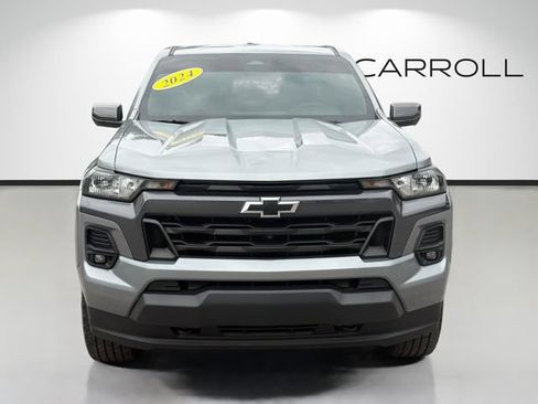 Used 2024 Chevrolet Colorado LT w/ LT Convenience Package II AWD/4WD image 8