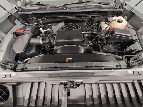 Used 2025 Chevrolet Silverado 2500 ZR2 w/ Technology Package AWD/4WD image 8