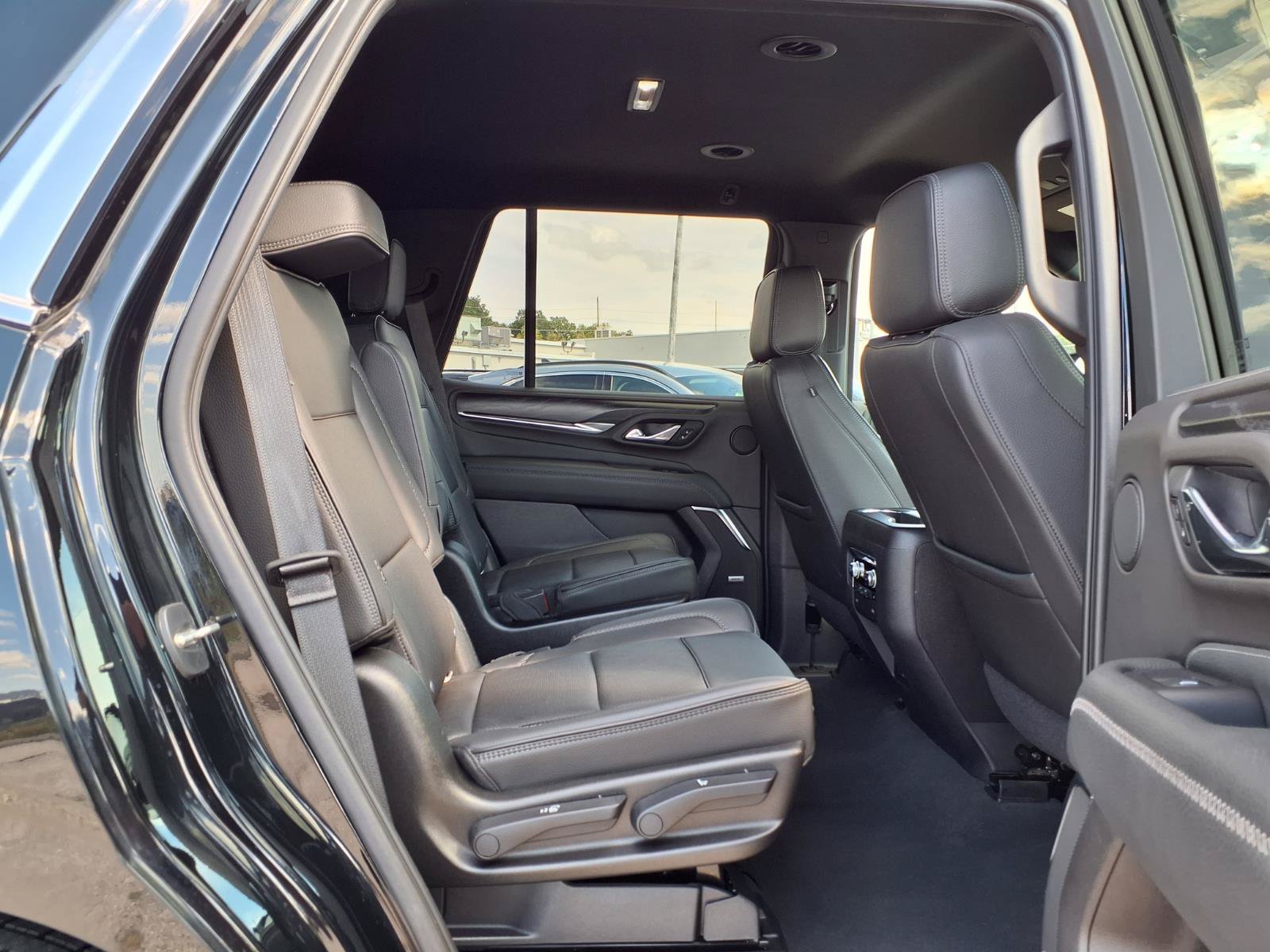 Used 2021 GMC Yukon Denali AWD/4WD image 27