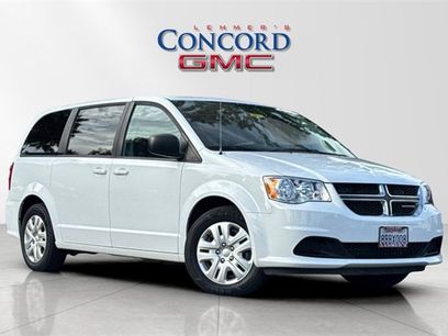 Used 2018 Dodge Grand Caravan SE