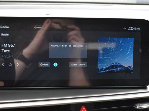 Certified 2025 Kia Sorento S w/ Panoramic Sunroof Package image 19