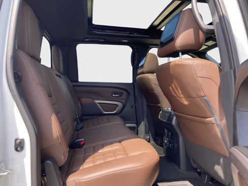 Used 2024 Nissan Titan Platinum Reserve w/ Moonroof Package AWD/4WD image 13