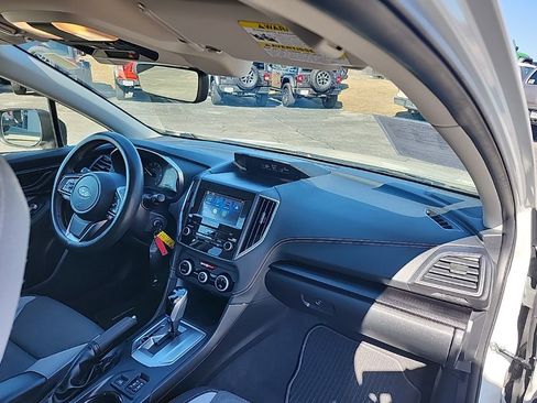 Used 2021 Subaru Crosstrek 2.0i Premium image 29
