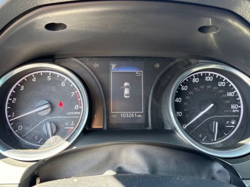Used 2020 Toyota Camry SE FWD image 9