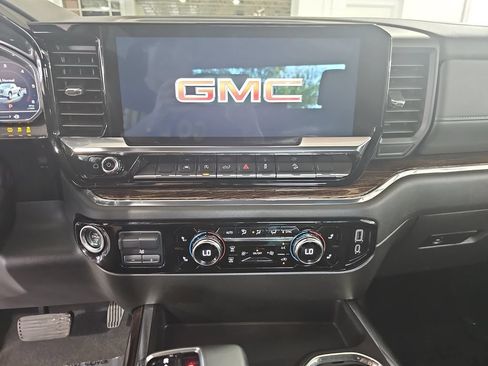 Used 2023 GMC Sierra 1500 Elevation AWD/4WD image 23