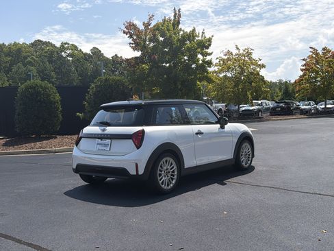 Used 2026 MINI Cooper 2-Door Hardtop FWD image 64