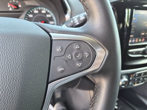 Used 2023 Chevrolet Traverse LT FWD image 20
