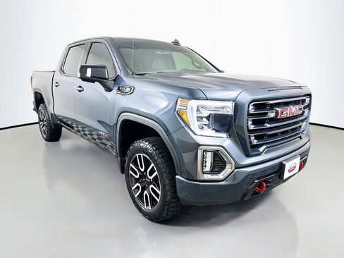 Used 2022 GMC Sierra 1500 AT4 w/ AT4 Preferred Package image 3
