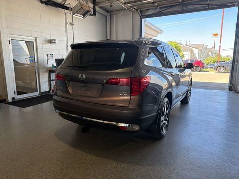 Used 2018 Honda Pilot Elite image 3