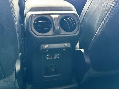 Used 2022 Jeep Wrangler Unlimited Sahara w/ Cold Weather Group AWD/4WD image 28