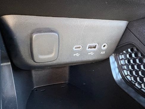Used 2023 Chevrolet TrailBlazer LS FWD image 18