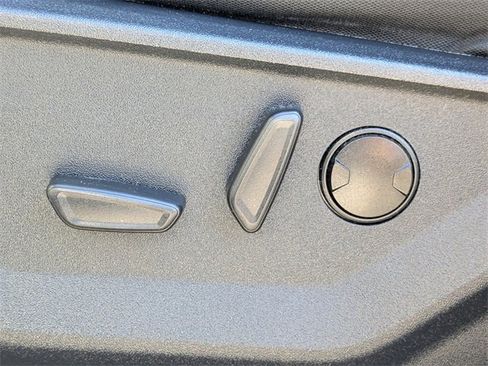 Used 2022 Ford F150 XLT w/ Equipment Group 302A High image 23