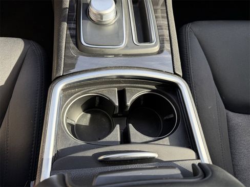 Used 2022 Chrysler 300 Touring w/ Sport Appearance Package image 32