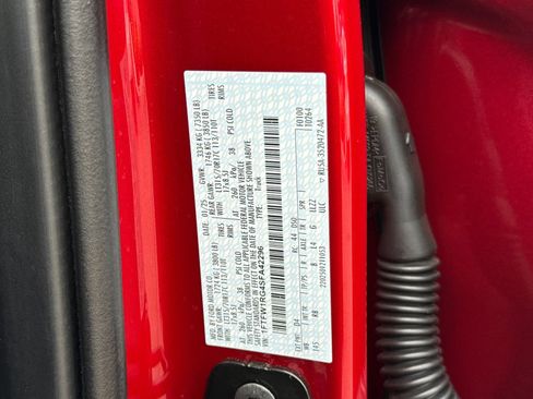 Used 2025 Ford F150 Raptor AWD/4WD image 45
