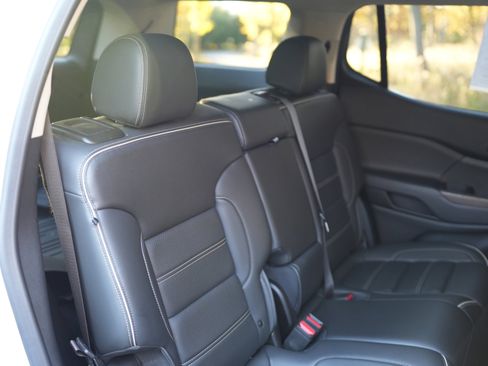 Used 2023 GMC Acadia Denali image 26