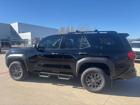 Certified 2025 Toyota 4Runner SR5 image 8