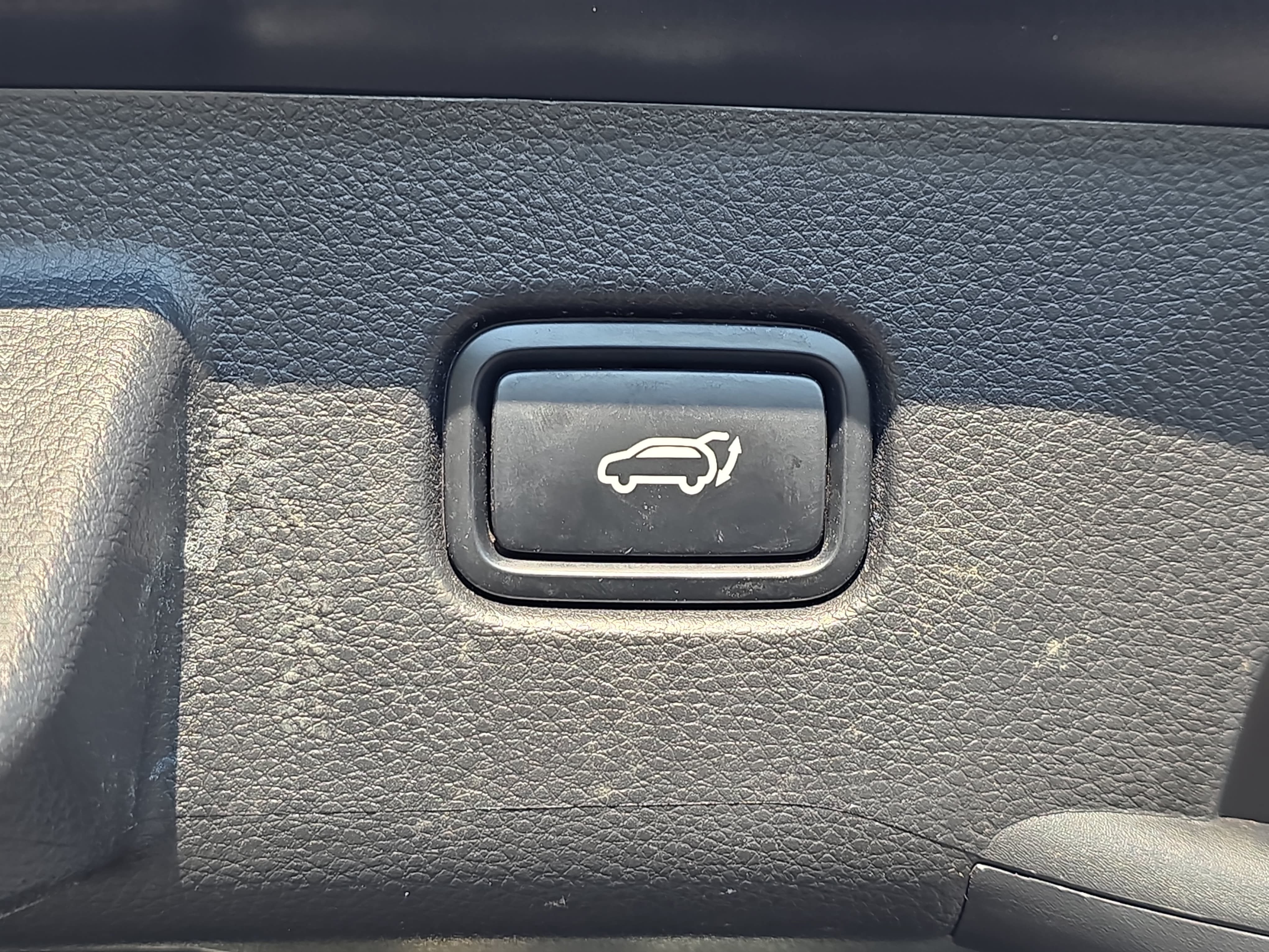 Used 2025 Kia Seltos EX w/ EX Sunroof Package AWD/4WD image 13