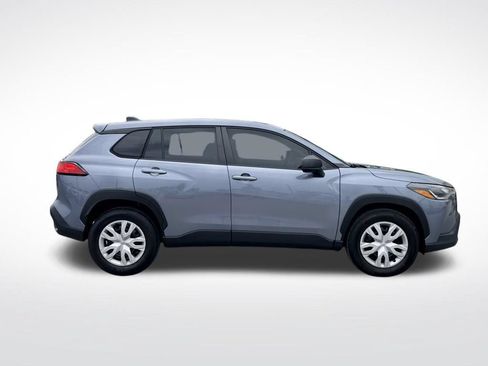 Used 2022 Toyota Corolla Cross L FWD image 7