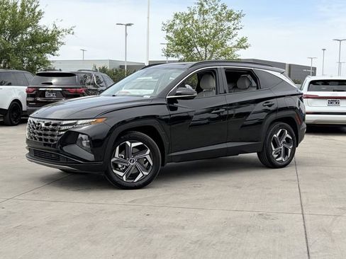 Used 2024 Hyundai Tucson Limited AWD/4WD image 2