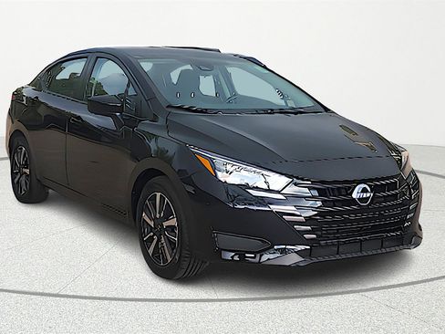 Certified 2025 Nissan Versa SV image 1