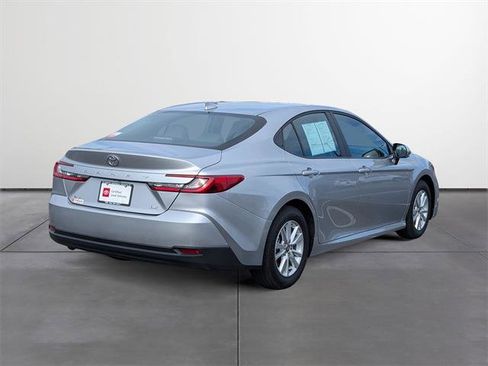 Certified 2025 Toyota Camry LE image 5