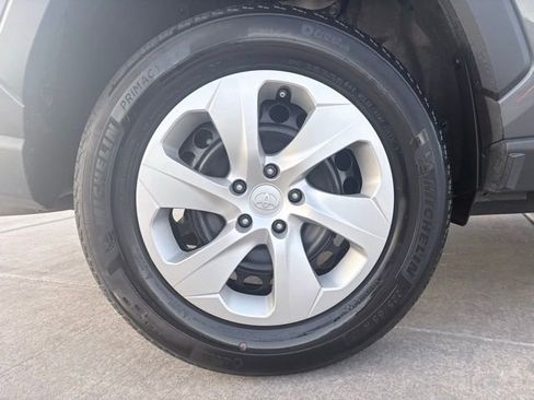 Used 2024 Toyota RAV4 LE image 28