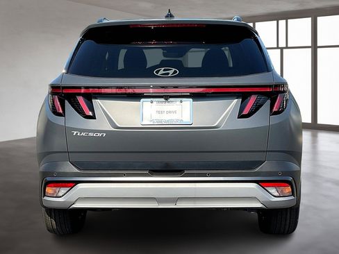 New 2025 Hyundai Tucson Limited image 4