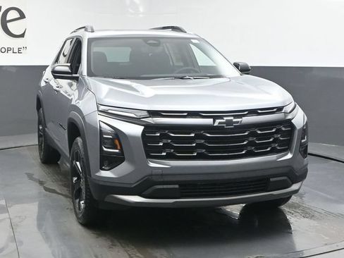 New 2026 Chevrolet Equinox LT w/ Midnight Edition FWD image 29