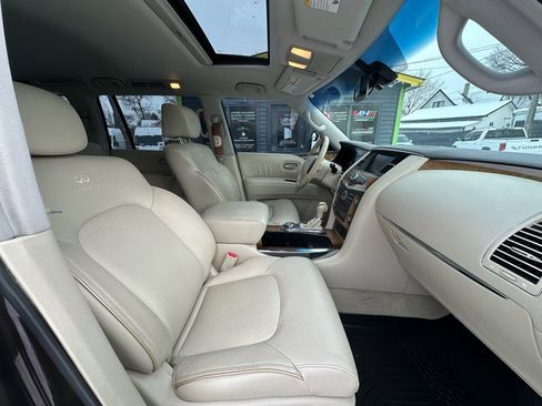Used 2012 INFINITI QX56 4WD w/ Theater Pkg image 18